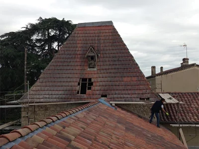 Rénovation toiture : charpente fermette et couverture